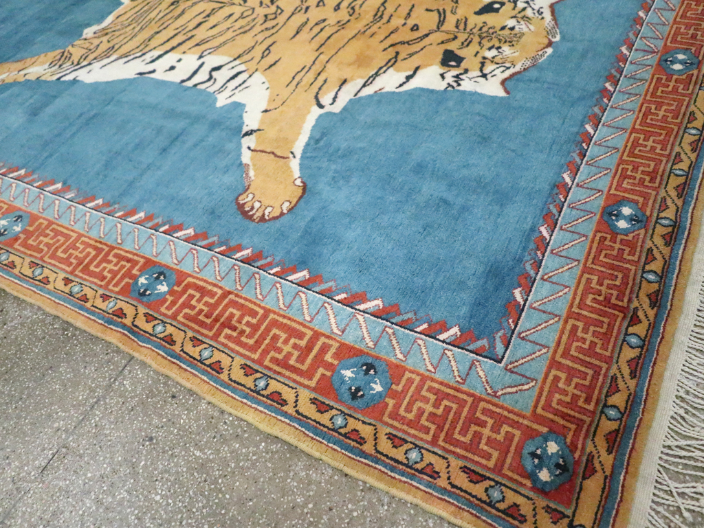 Antique Indian Pictorial Agra Carpet, No.29818 - Gsblank