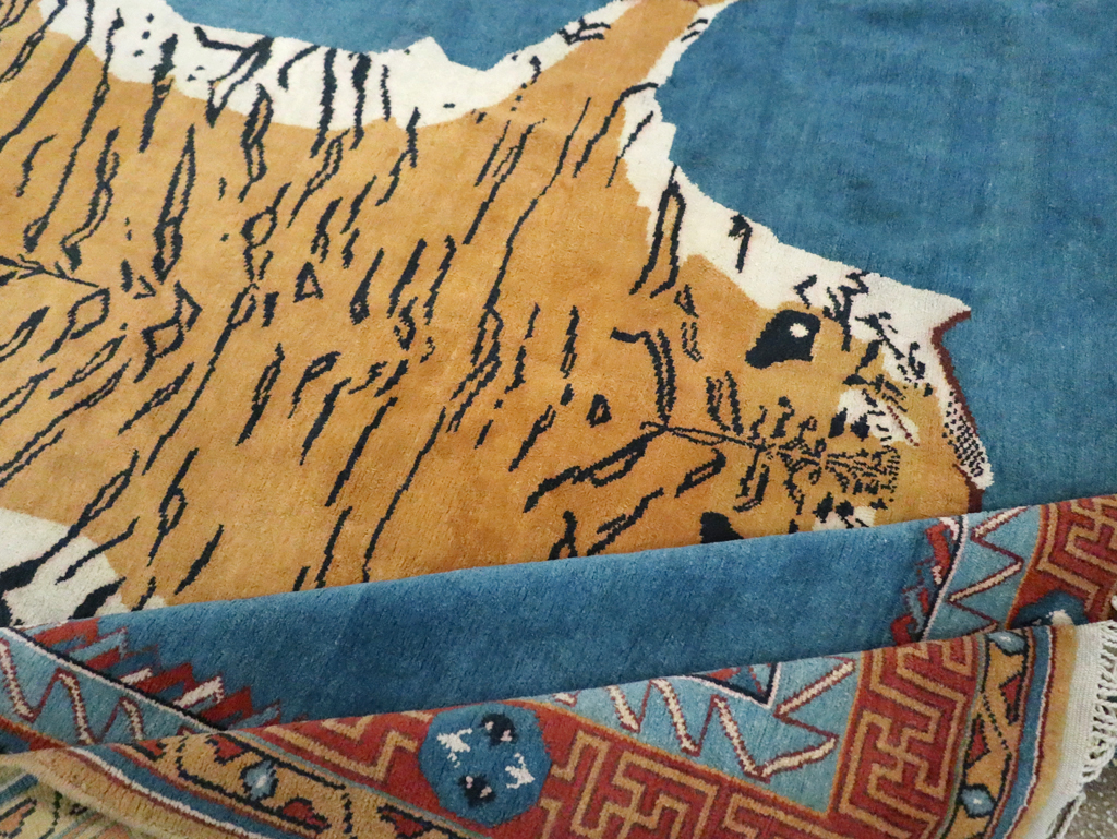 Antique Indian Pictorial Agra Carpet, No.29818 - Gsblank