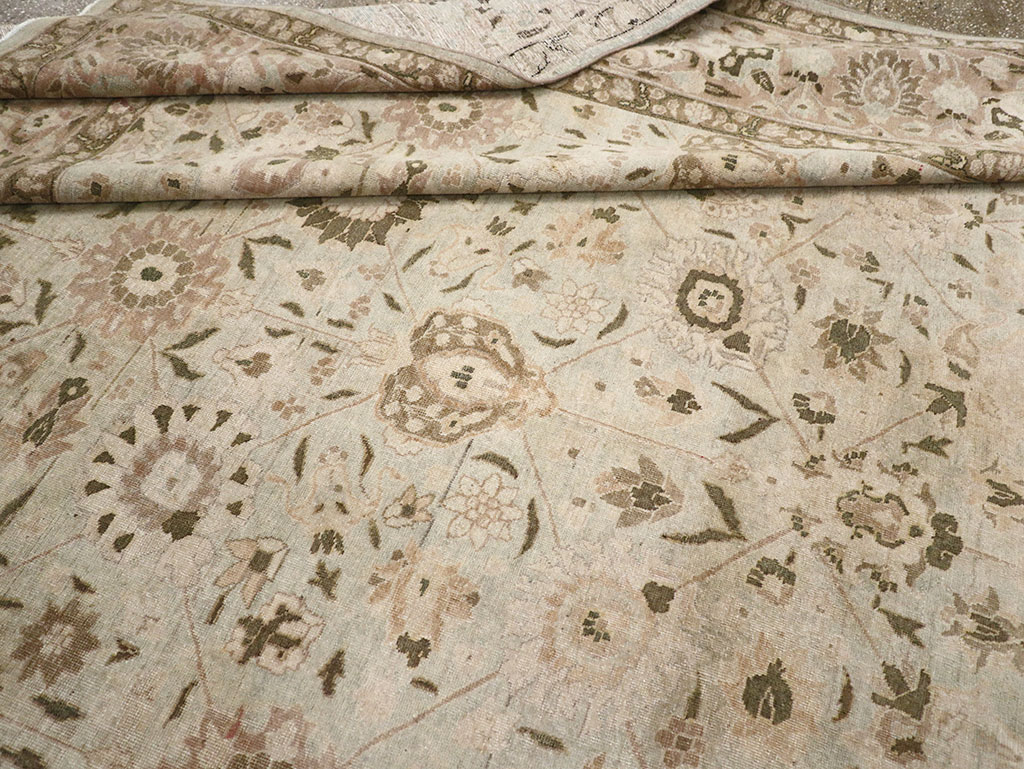 Antique Persian Tabriz Room Size Carpet, No.29819 - Gsblank