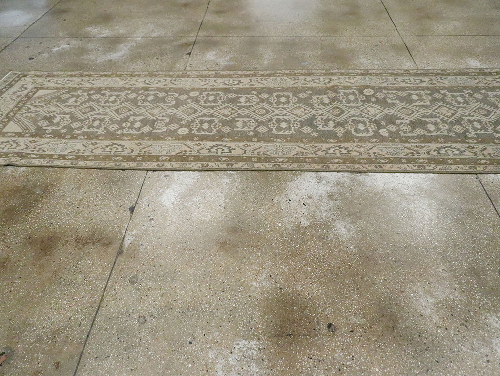 Vintage Persian Malayer Long Runner, No.29820 - Gsblank