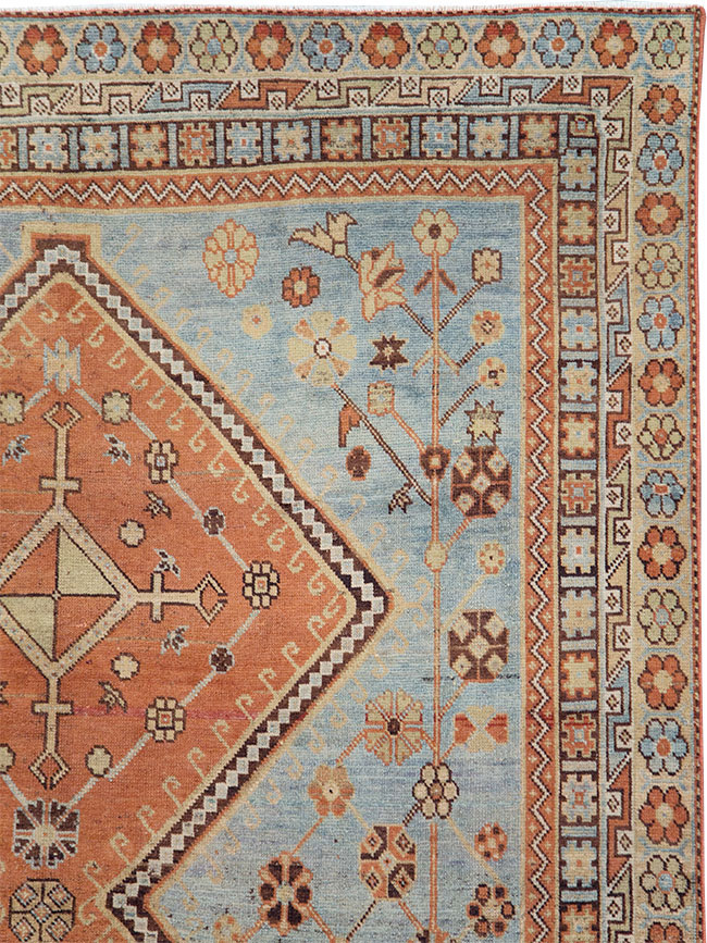 Vintage Persian Shiraz Rug, No.29847 - Gsblank