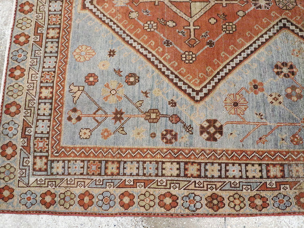 Vintage Persian Shiraz Rug, No.29847 - Gsblank