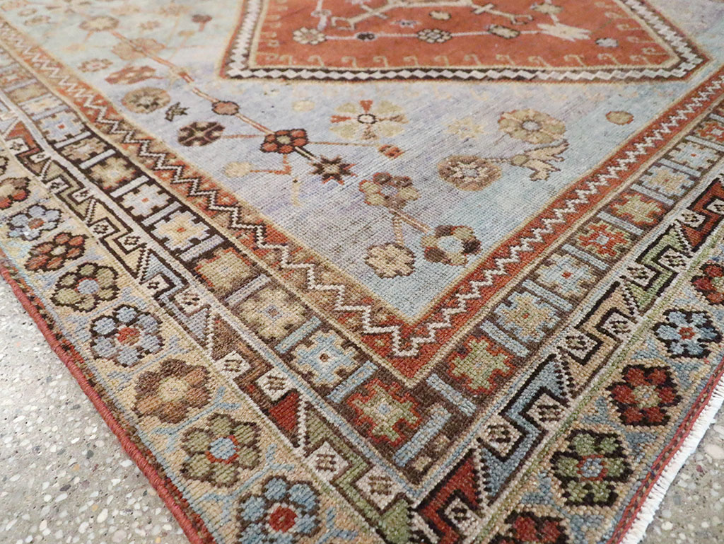 Vintage Persian Shiraz Rug, No.29847 - Gsblank