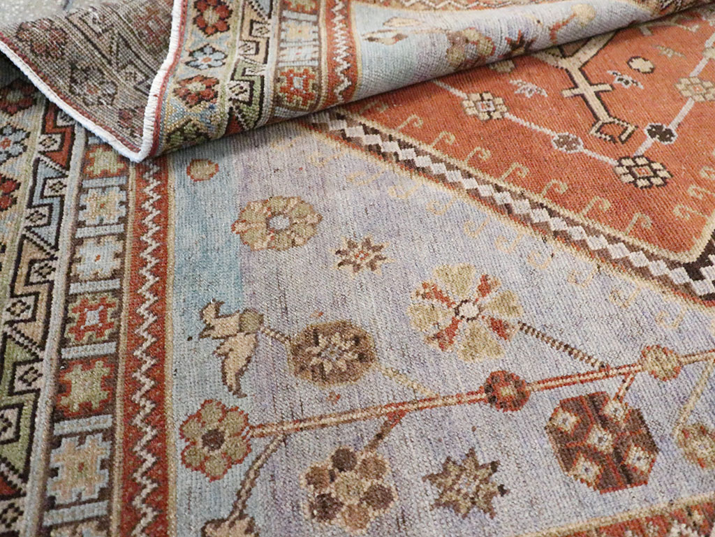 Vintage Persian Shiraz Rug, No.29847 - Gsblank