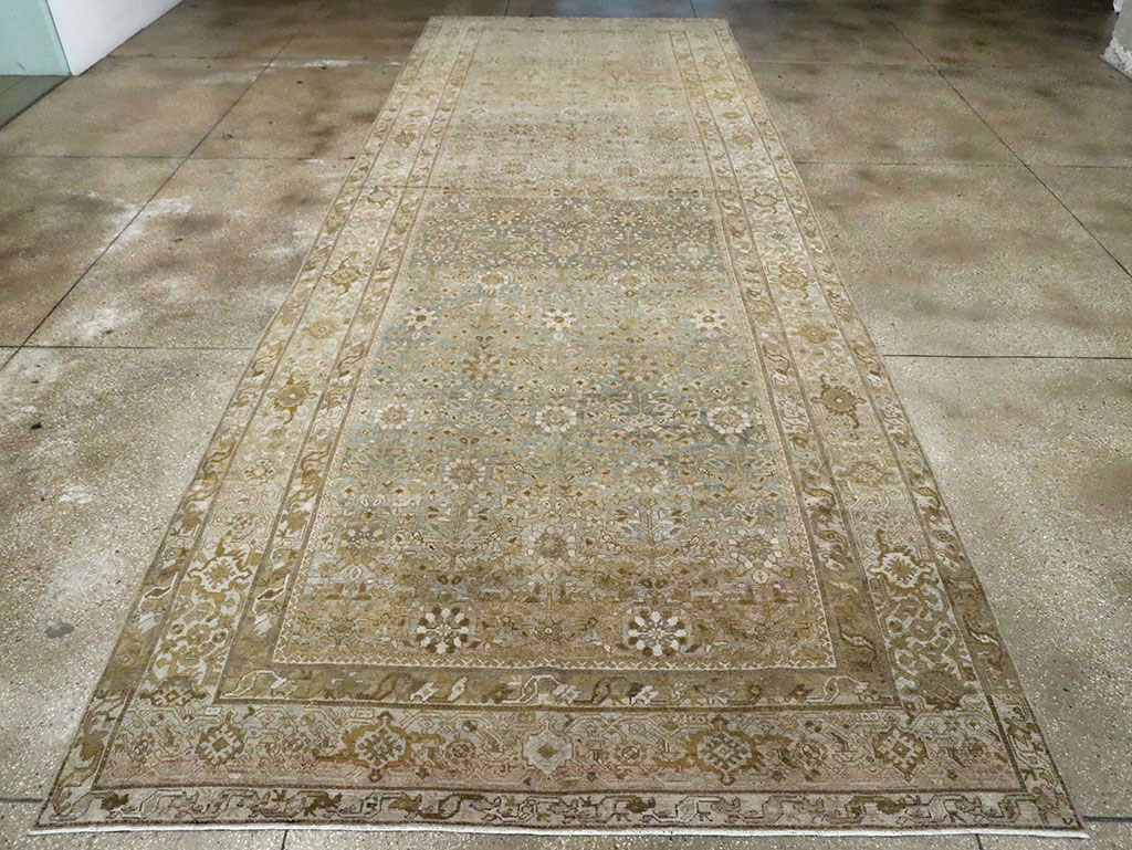 Antique Persian Malayer Gallery Carpet, No.29954 - Gsblank