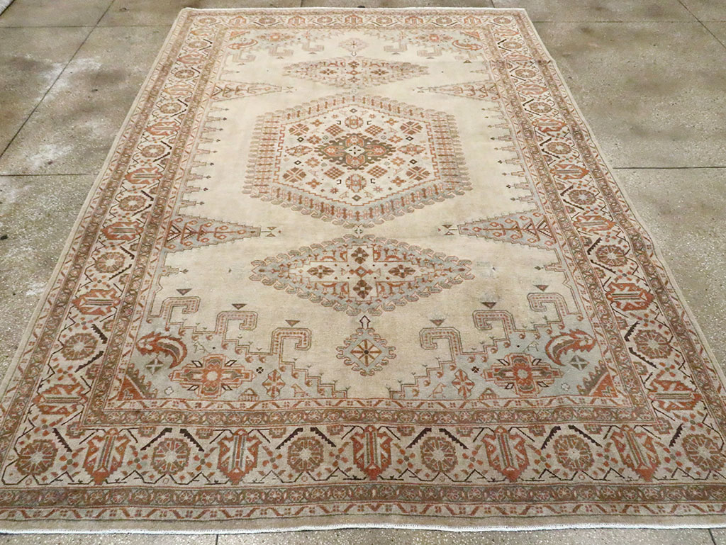 Vintage Persian Veece Carpet, No.29956 - Gsblank