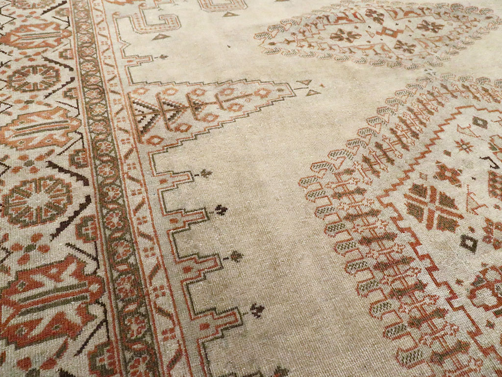 Vintage Persian Veece Carpet, No.29956 - Gsblank