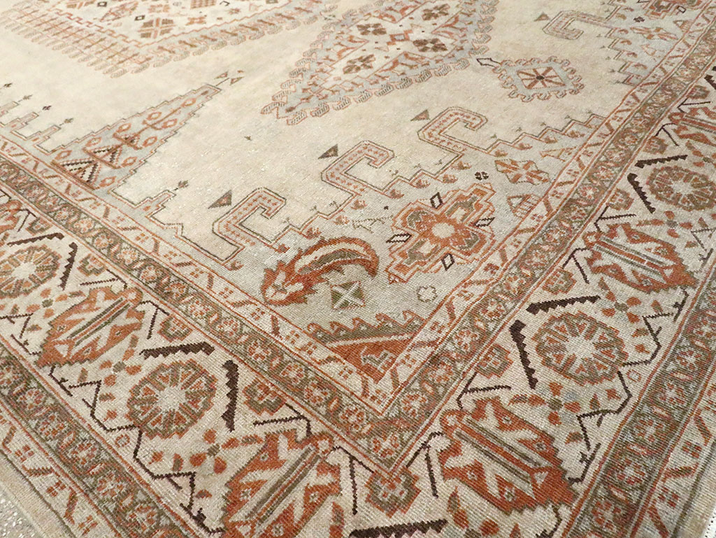 Vintage Persian Veece Carpet, No.29956 - Gsblank