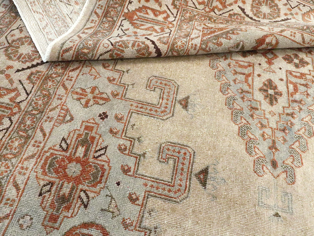 Vintage Persian Veece Carpet, No.29956 - Gsblank