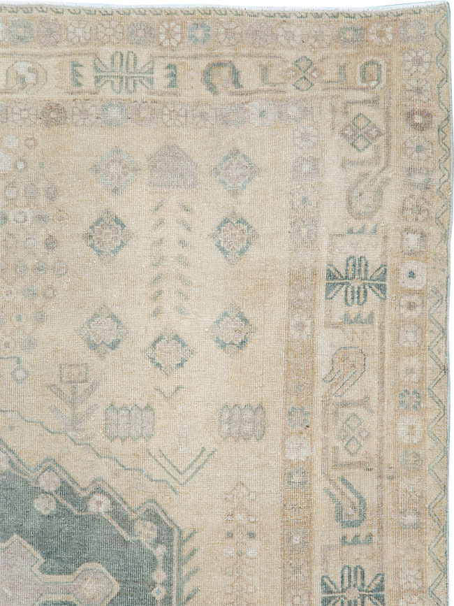 Vintage Persian Shiraz Square Accent Rug, No.30012 - Gsblank