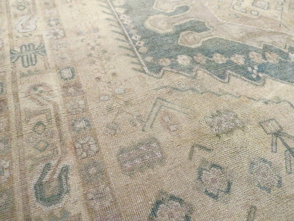 Vintage Persian Shiraz Square Accent Rug, No.30012 - Gsblank