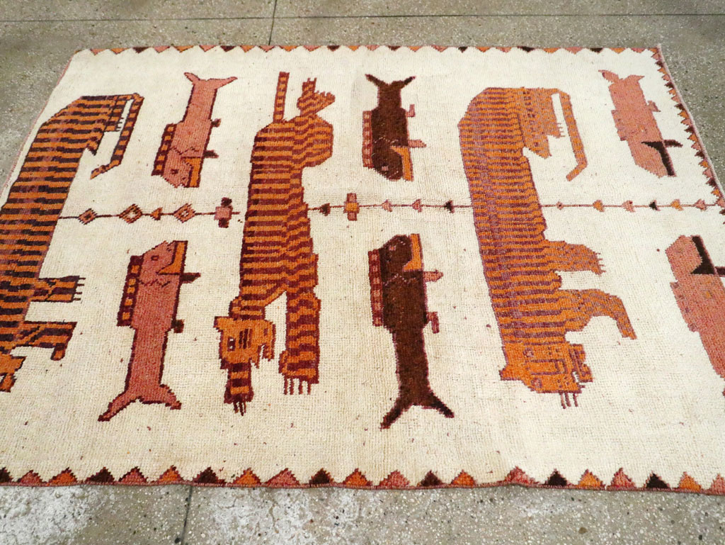 Vintage Persian Bakhtiari Pictorial Accent Rug (Pair: 2 of 2), No.30017 - Gsblank