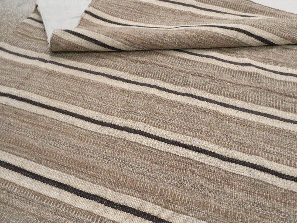 Modern Persian Flatweave Kilim Room Size Carpet, No.30025 - Gsblank