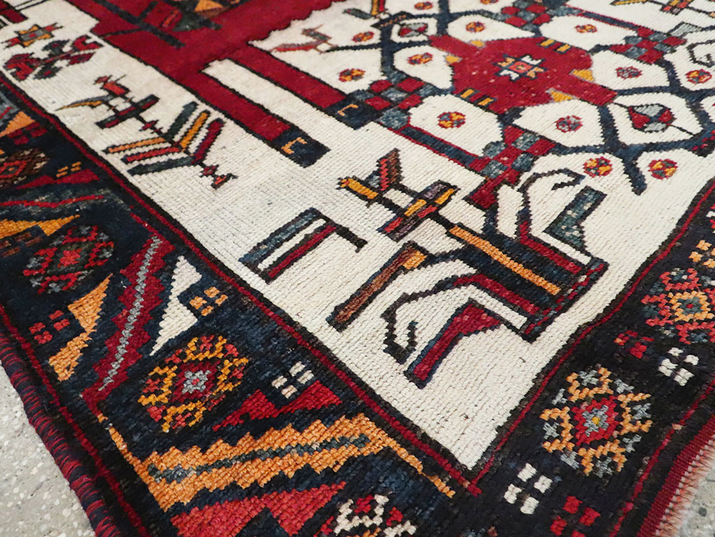 Vintage Persian Pictorial Bakhtiari Square Accent Rug (Pair: 2 of 2), No.30034 - Gsblank