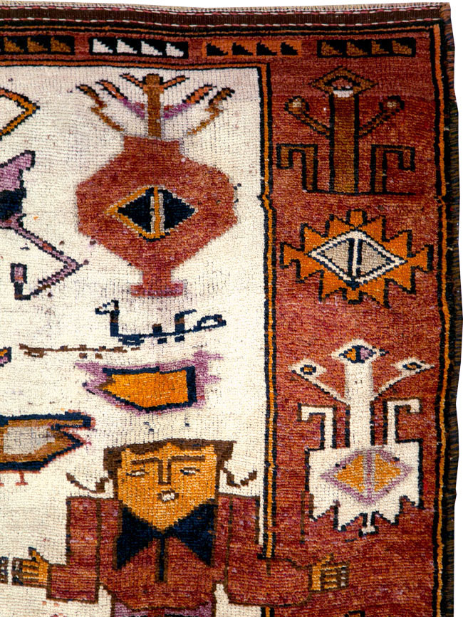 Vintage Persian Pictorial Bakhtiari Accent Rug, No.30036 - Gsblank