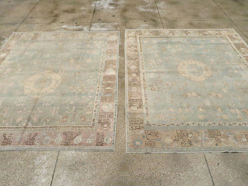 Antique East Turkestan Khotan Accent Rug, No.30043 - Gsblank