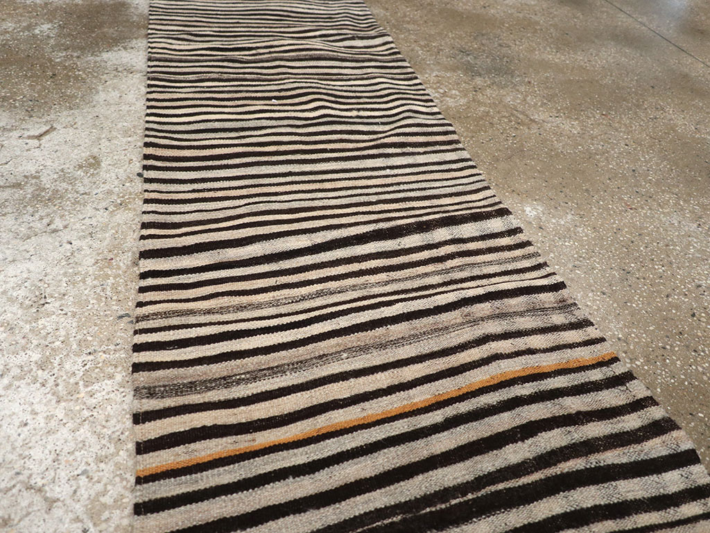 Vintage Persian Flatweave Kilim Runner, No.30046 - Gsblank