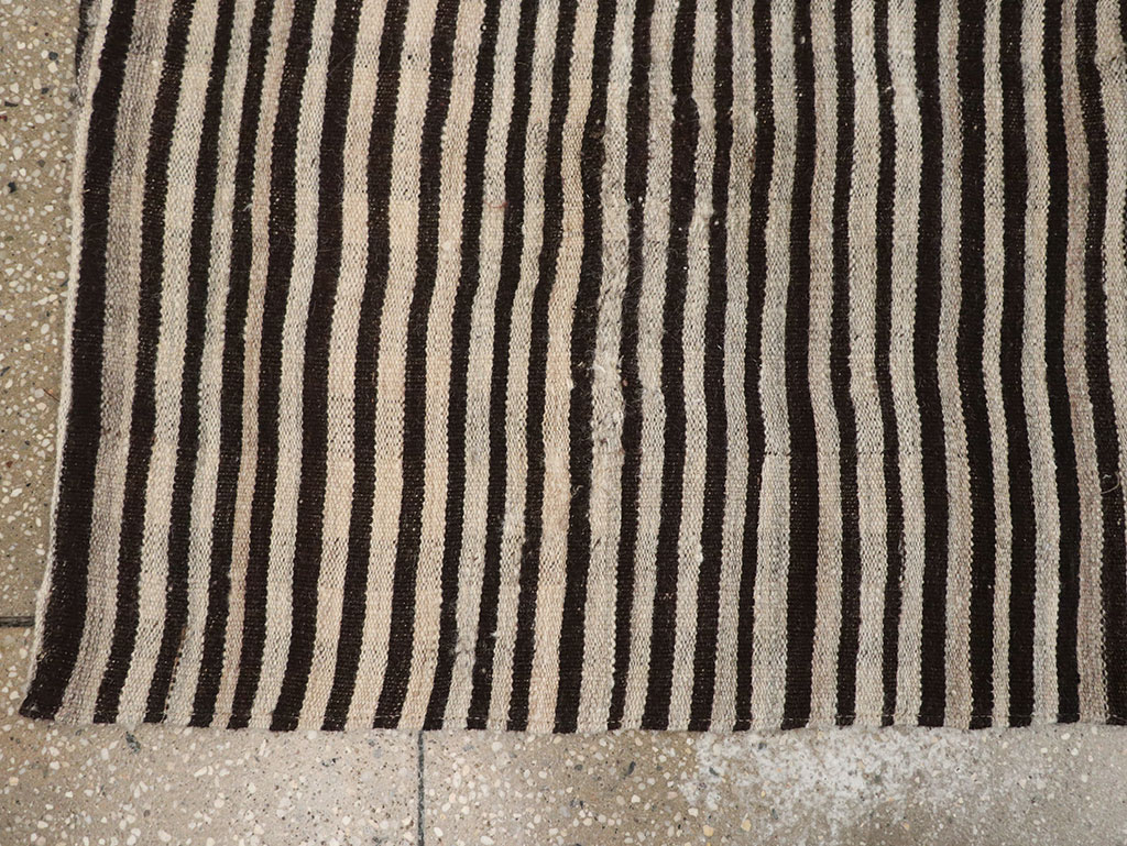 Vintage Persian Flatweave Kilim Runner, No.30046 - Gsblank