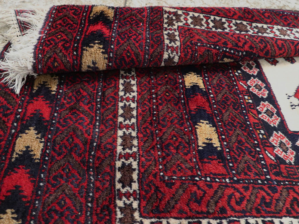 Vintage Persian Pictorial Baluch Rug, No.30055 - Gsblank
