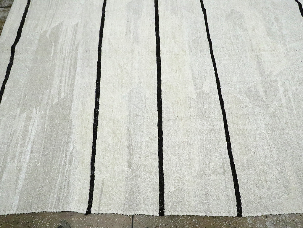 Contemporary Turkish Room Size Flatweave Kilim, No.30064 - Gsblank