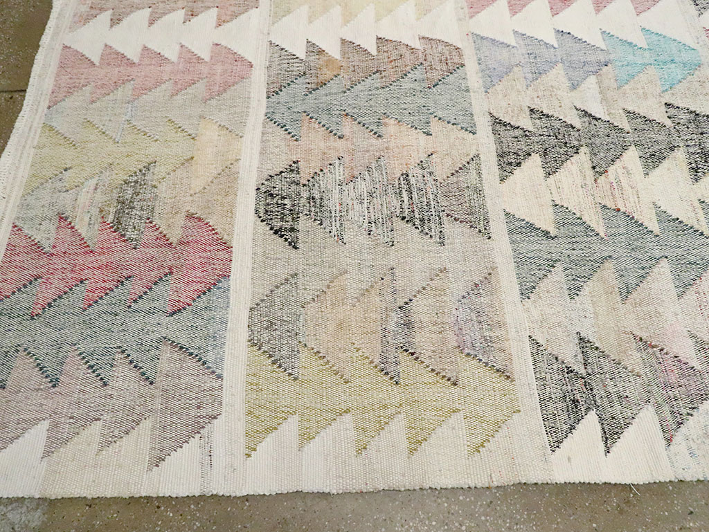 Contemporary Turkish Flatweave Kilim Room Size Carpet, No.30101 - Gsblank