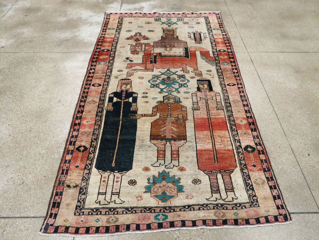 Vintage Persian Bakhtiari Pictorial Rug, No.30143 - Gsblank