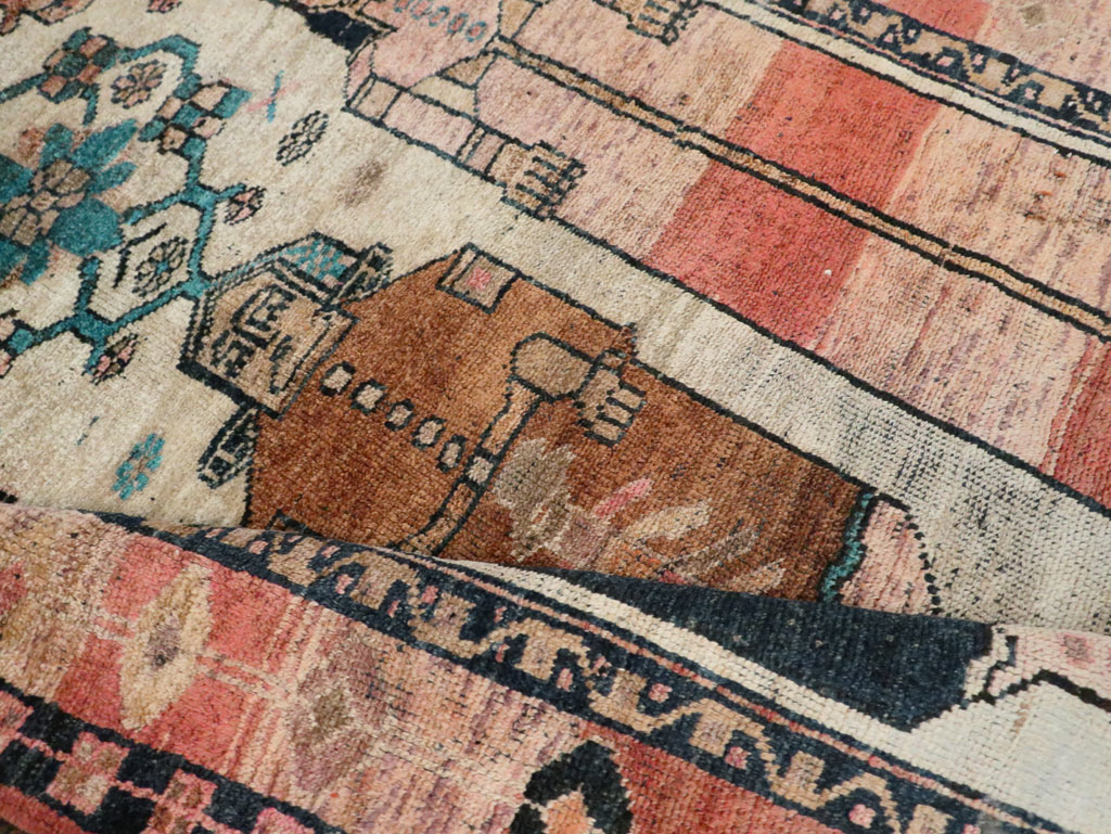 Vintage Persian Bakhtiari Pictorial Rug, No.30143 - Gsblank