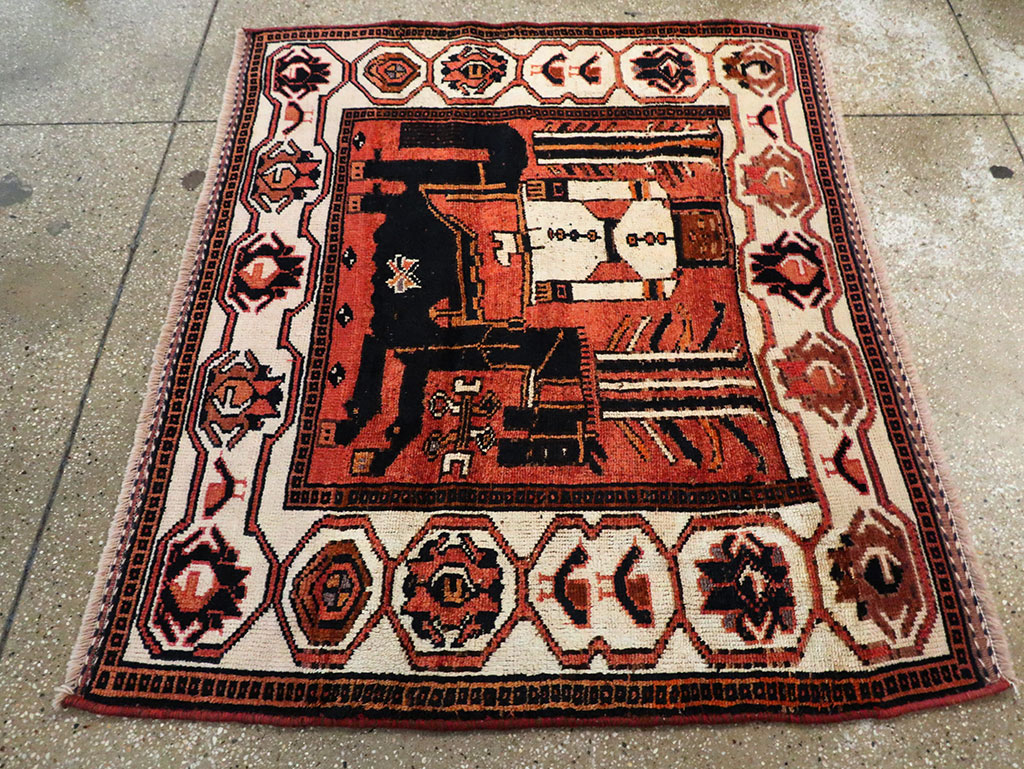 Vintage Persian Pictorial Bakhtiari Accent Rug, No.30144 - Gsblank