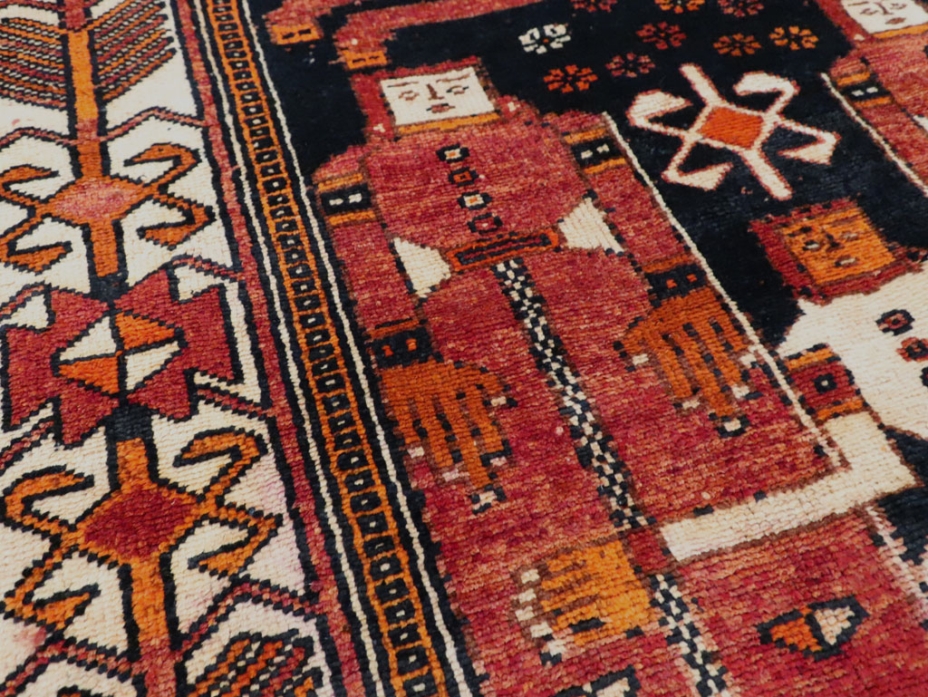 Vintage Persian Pictorial Bakhtiari Rug, No.30145 - Gsblank