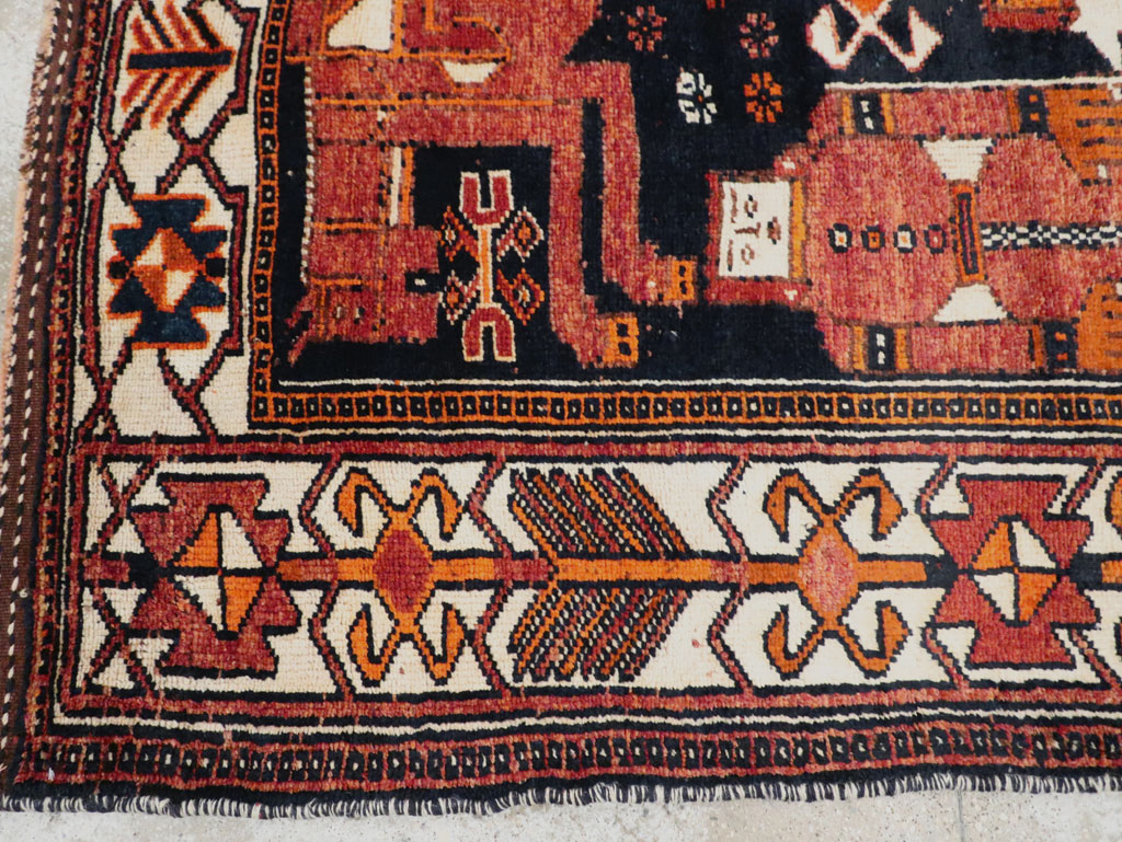 Vintage Persian Pictorial Bakhtiari Rug, No.30145 - Gsblank