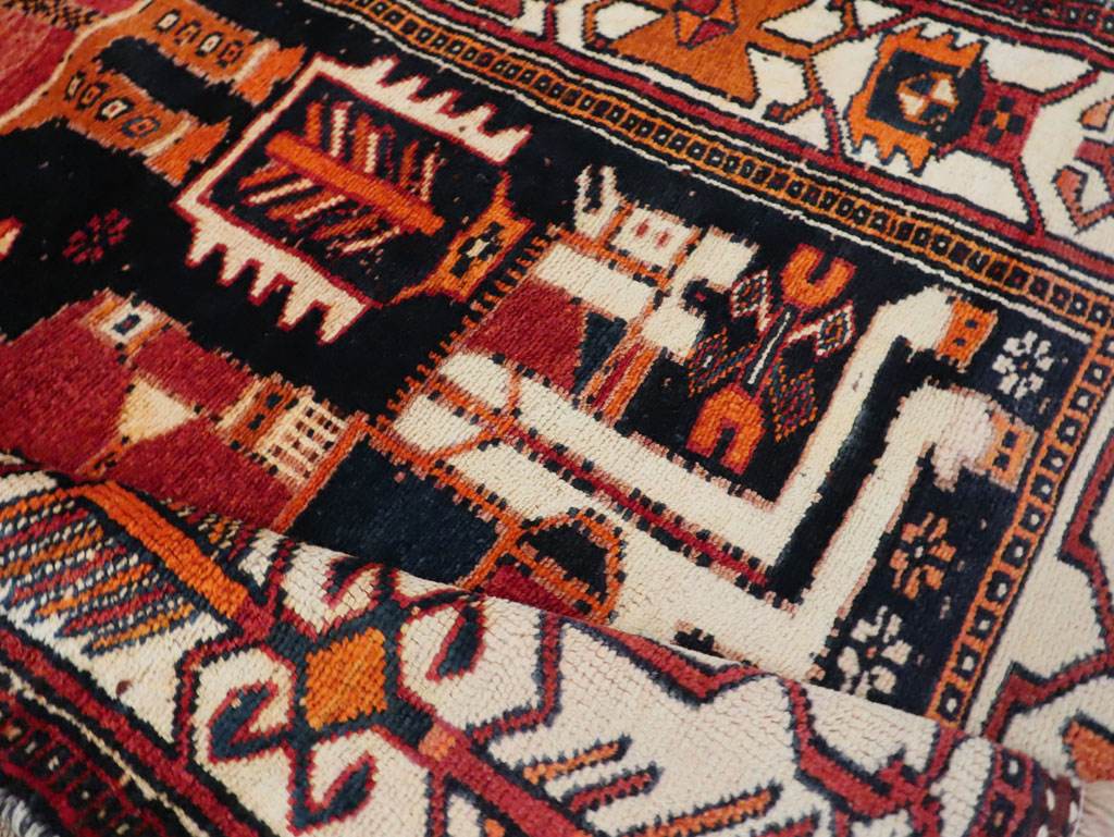 Vintage Persian Pictorial Bakhtiari Rug, No.30145 - Gsblank