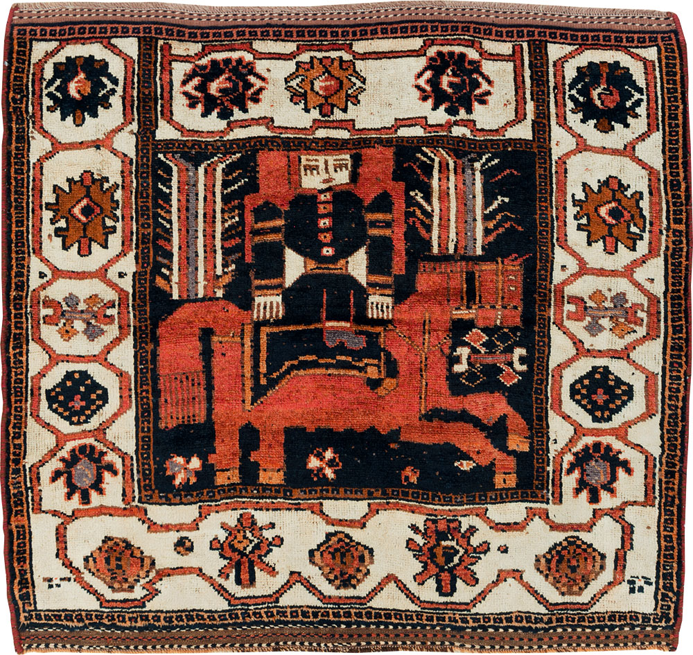 Vintage Persian Pictorial Bakhtiari Accent Rug, No.30146 - Gsblank