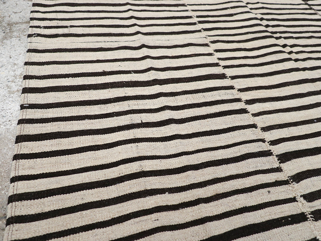 Vintage Persian Flatweave Kilim Accent Rug, No.30157 - Gsblank