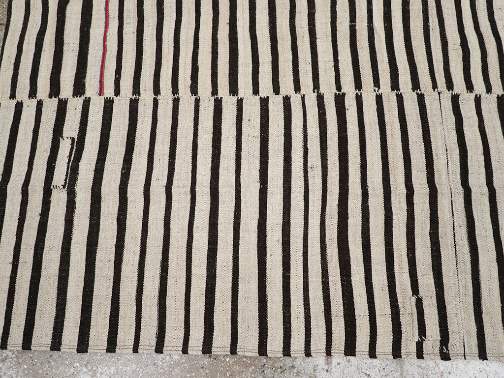 Vintage Persian Flatweave Kilim Accent Rug, No.30157 - Gsblank