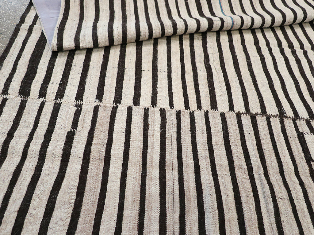 Vintage Persian Flatweave Kilim Accent Rug, No.30157 - Gsblank