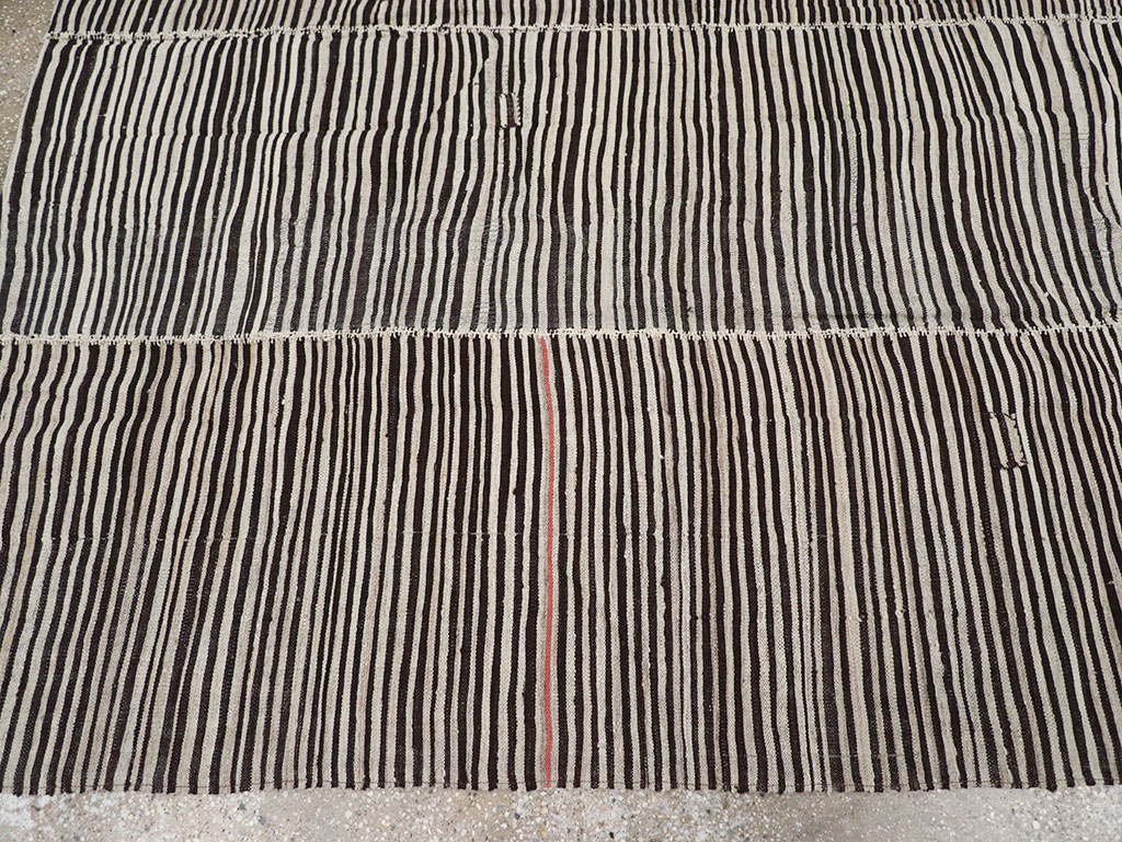 Vintage Persian Flatweave Kilim Accent Carpet, No.30162 - Gsblank