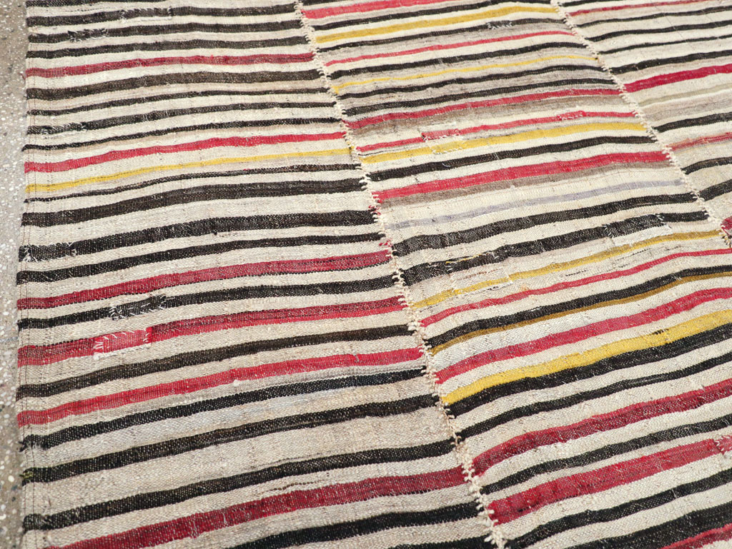 Vintage Persian Flatweave Kilim Accent Rug, No.30174 - Gsblank