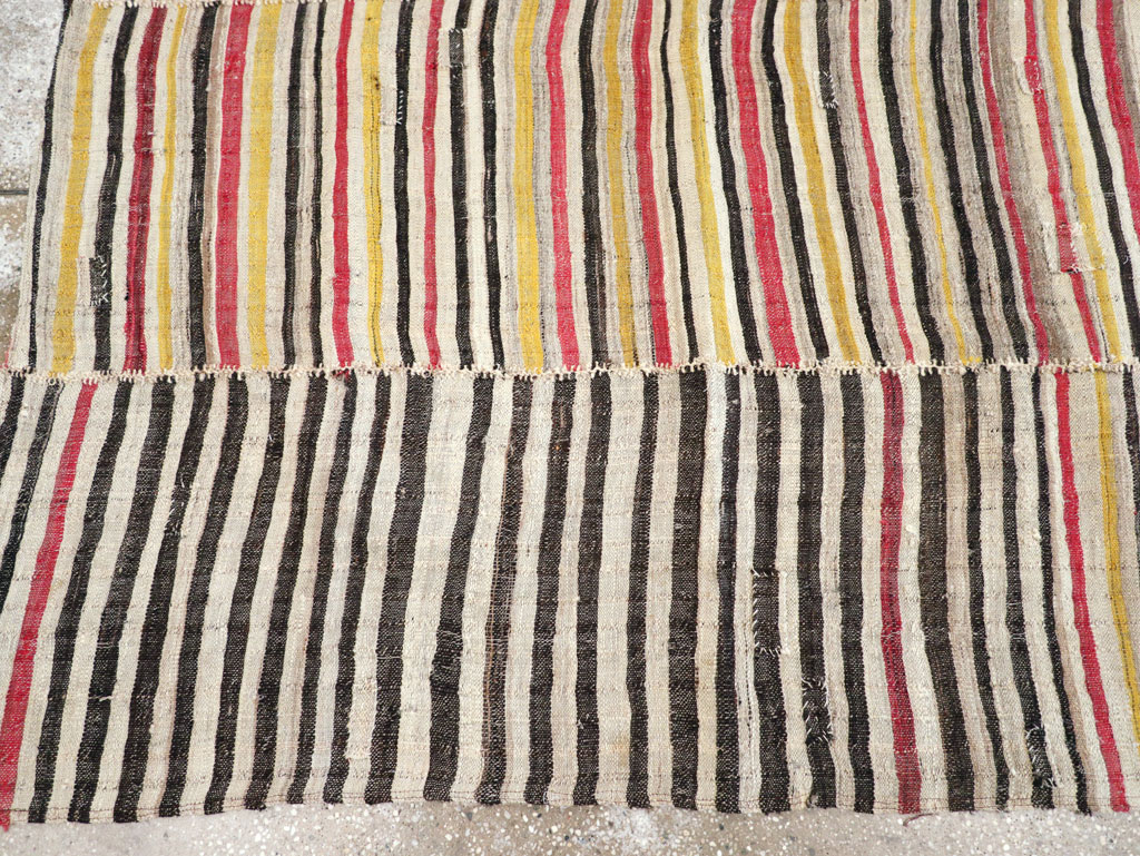 Vintage Persian Flatweave Kilim Accent Rug, No.30174 - Gsblank