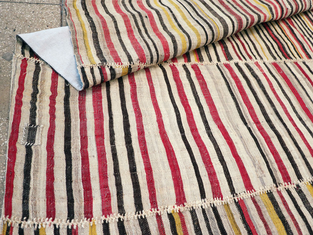 Vintage Persian Flatweave Kilim Accent Rug, No.30174 - Gsblank