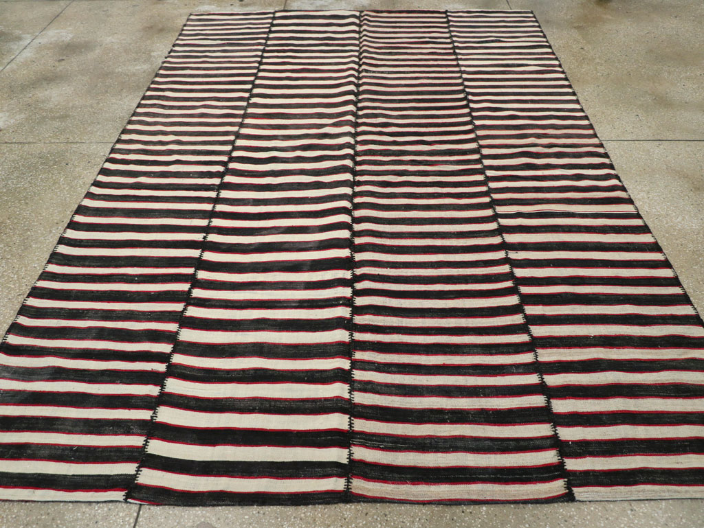 Vintage Persian Flatweave Kilim Accent Carpet, No.30176 - Gsblank