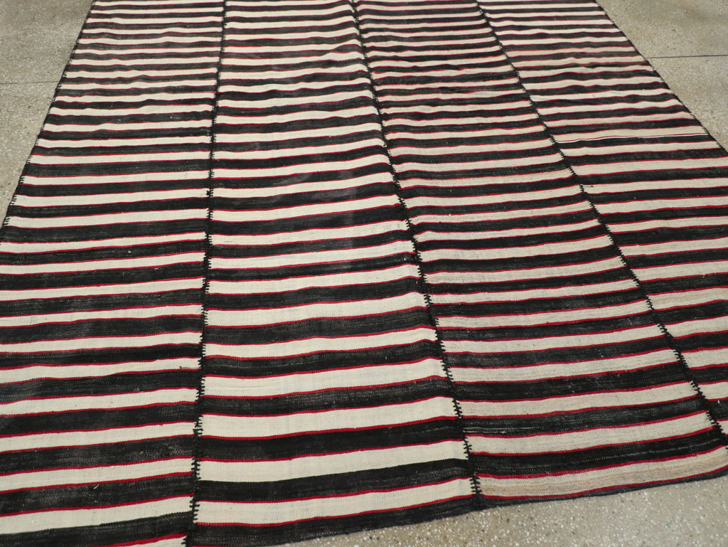 Vintage Persian Flatweave Kilim Accent Carpet, No.30176 - Gsblank