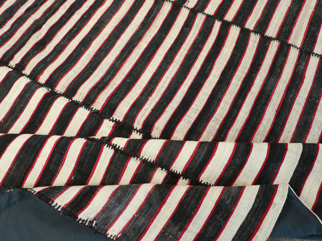 Vintage Persian Flatweave Kilim Accent Carpet, No.30176 - Gsblank