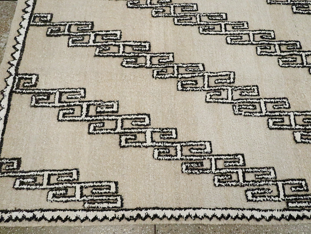 Contemporary Turkish Room Size Carpet, No.30186 - Gsblank