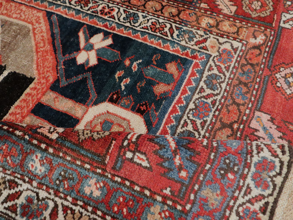 Antique Persian Bakshaish Rug, No.30189 - Gsblank