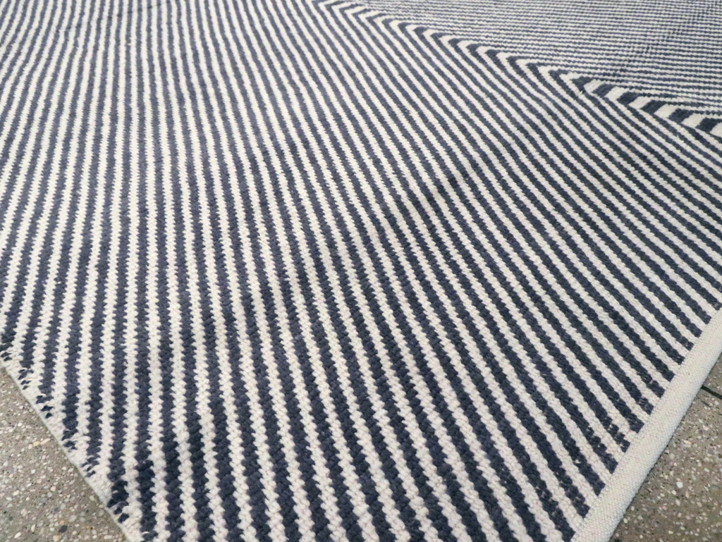 Modern Turkish Room Size Carpet, No.30216 - Gsblank