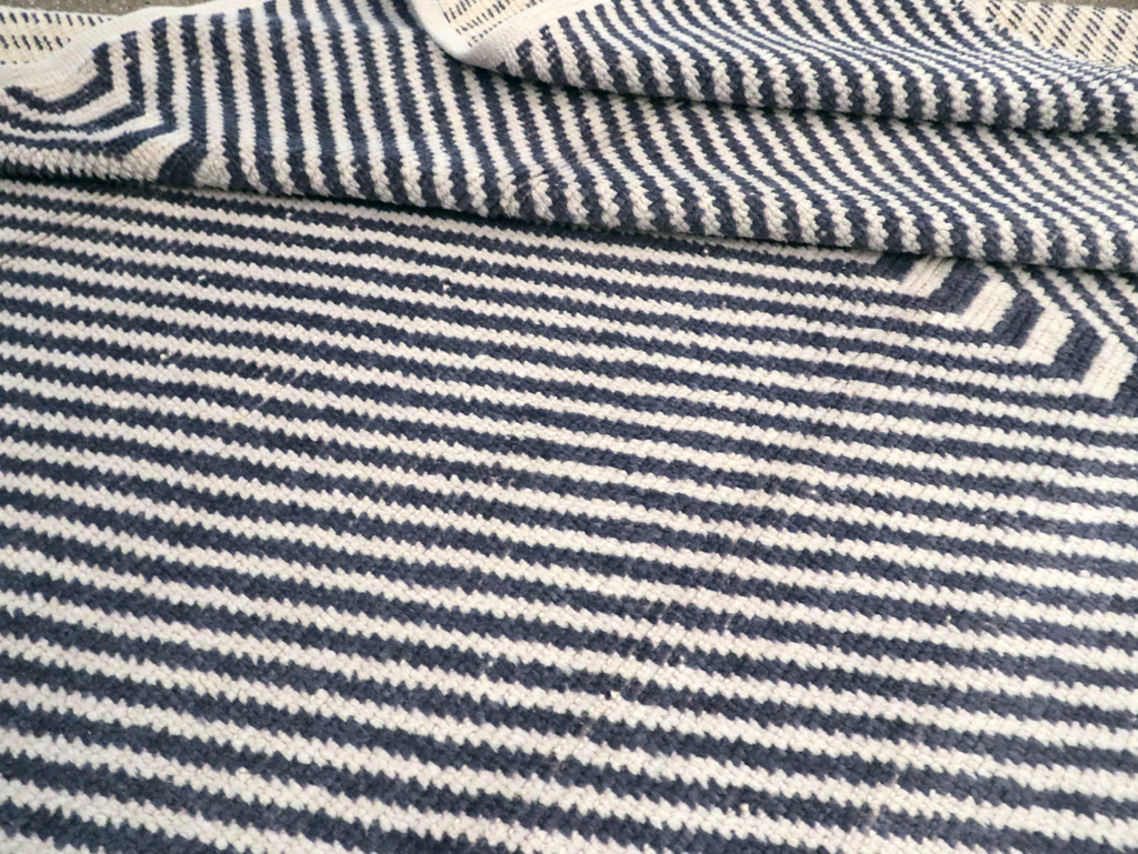 Modern Turkish Room Size Carpet, No.30216 - Gsblank