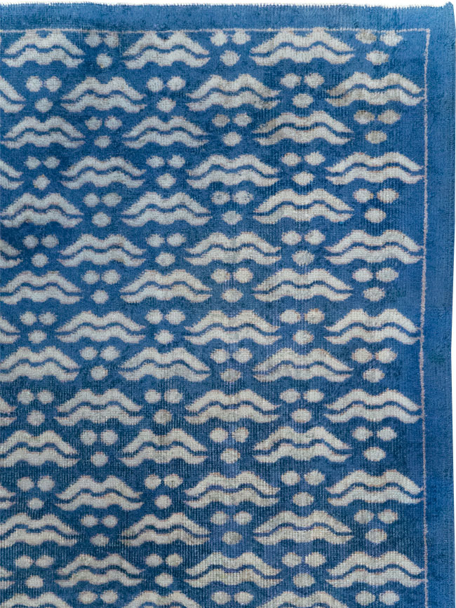 Vintage Turkish Anatolian Accent Carpet, No.30221 - Gsblank