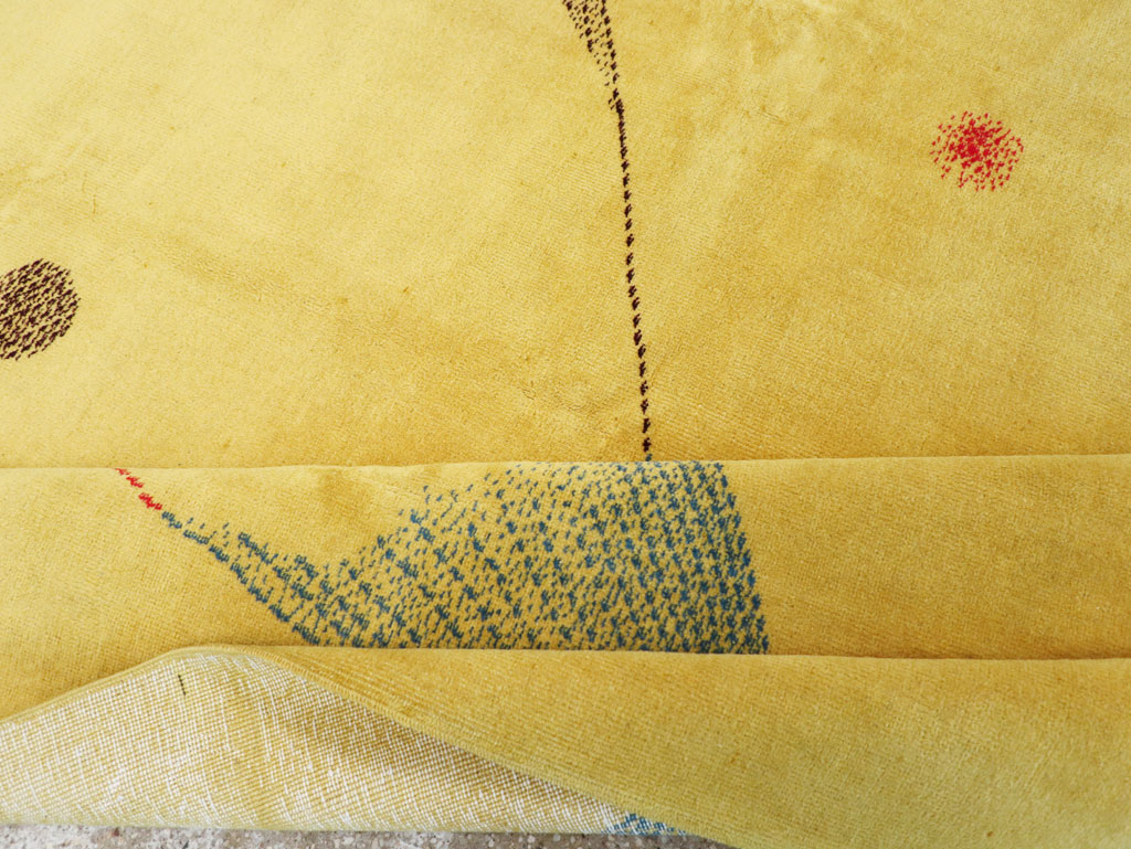 Vintage Turkish Art Deco Style Accent Carpet, No.30246 - Gsblank