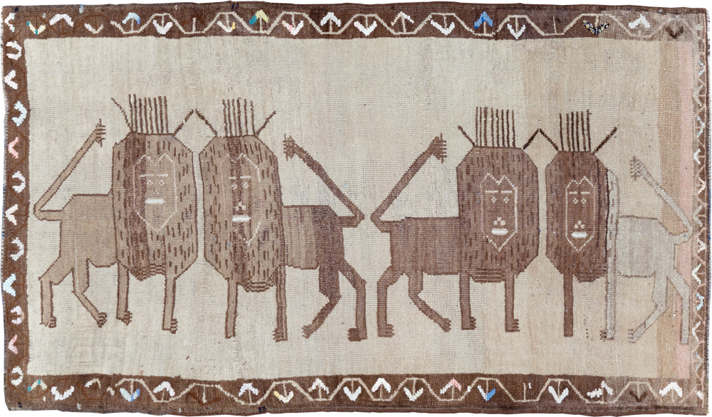 Vintage Turkish Anatolian Pictorial Accent Rug, No.30249 - Gsblank