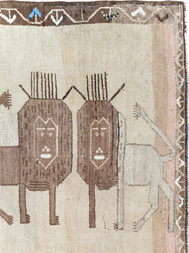 Vintage Turkish Anatolian Pictorial Accent Rug, No.30249 - Gsblank